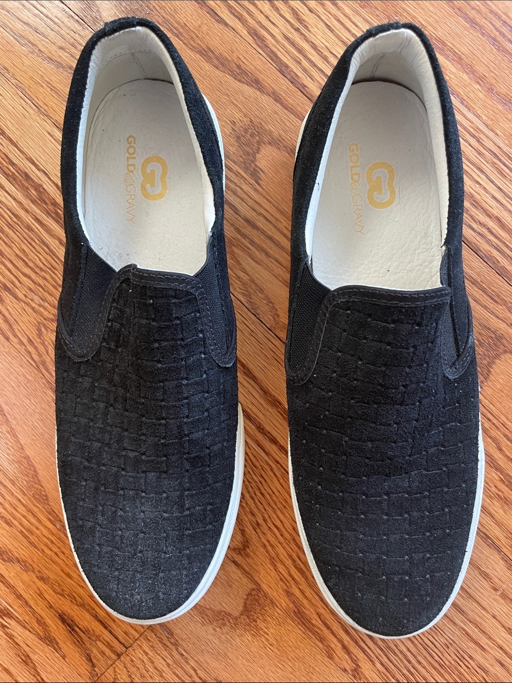 Gold & GravyMens  Black suede  Slip-On Sneakers